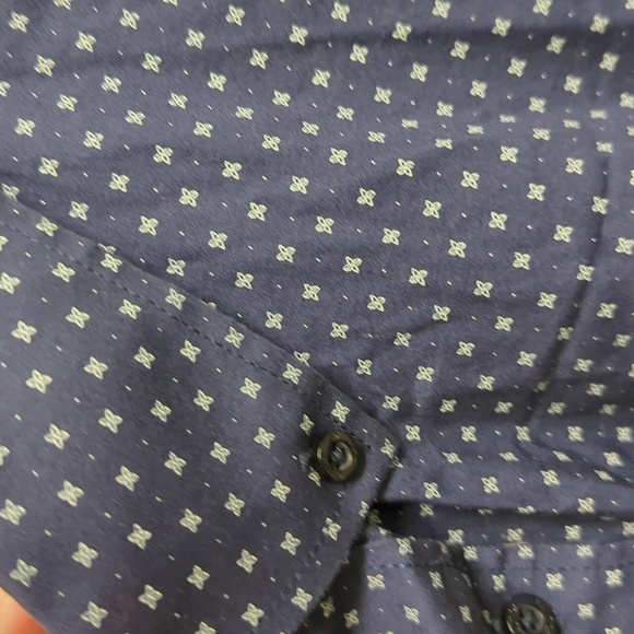 Nautica men's button down top - Picture 3 of 3